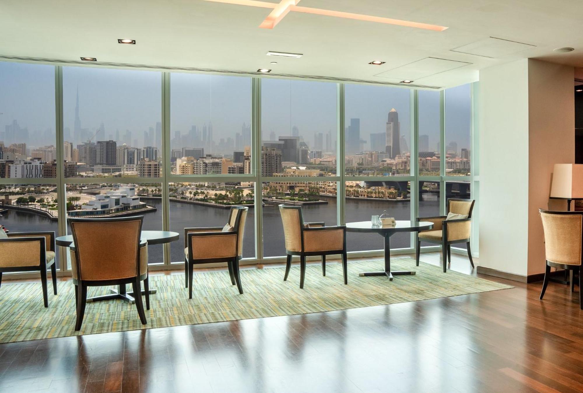 Intercontinental Residence Suites Dubai Festival City By Ihg Exteriér fotografie View from the lounge