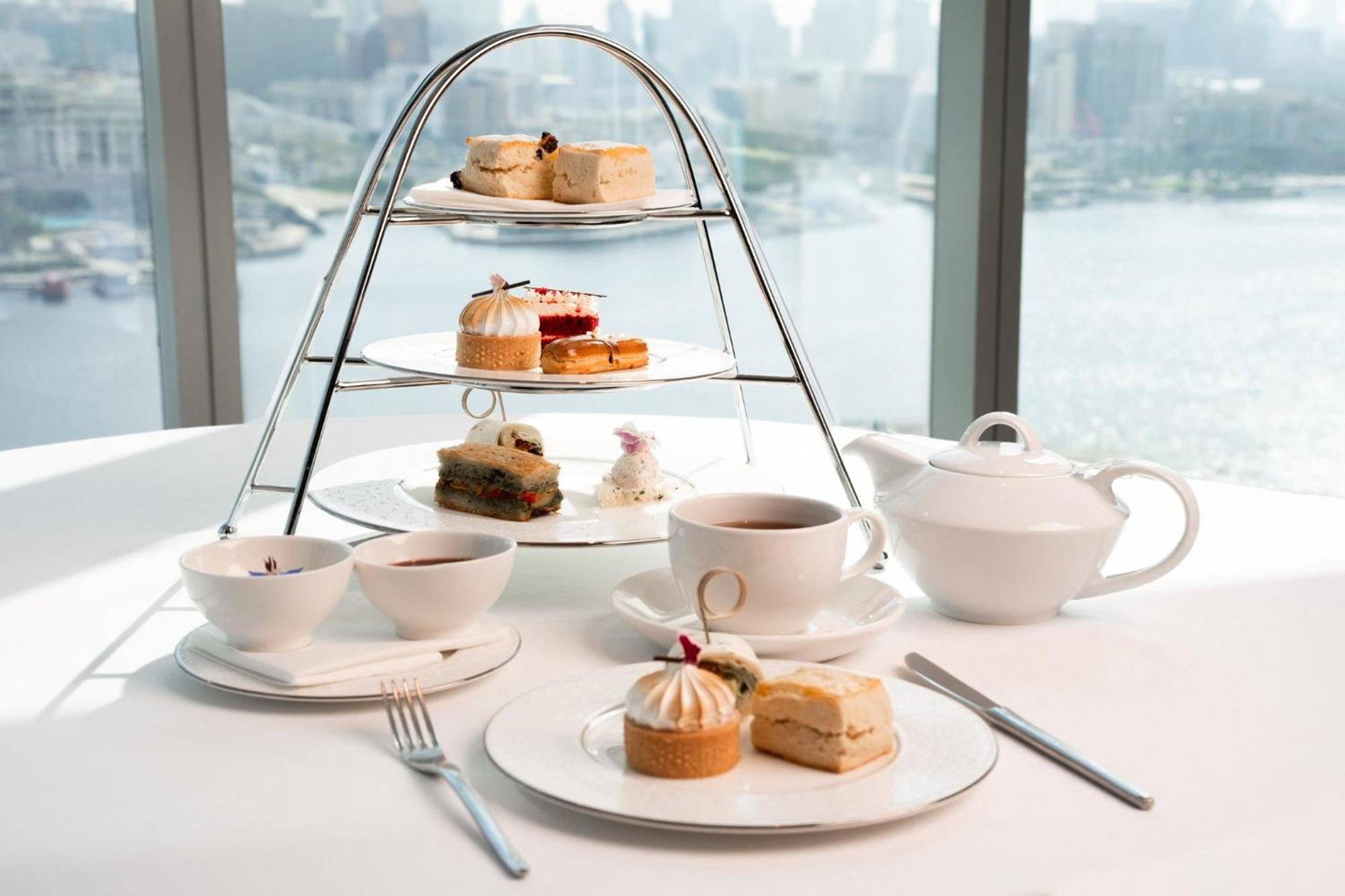 Intercontinental Residence Suites Dubai Festival City By Ihg Exteriér fotografie Afternoon tea at the InterContinental Hotel, Sydney