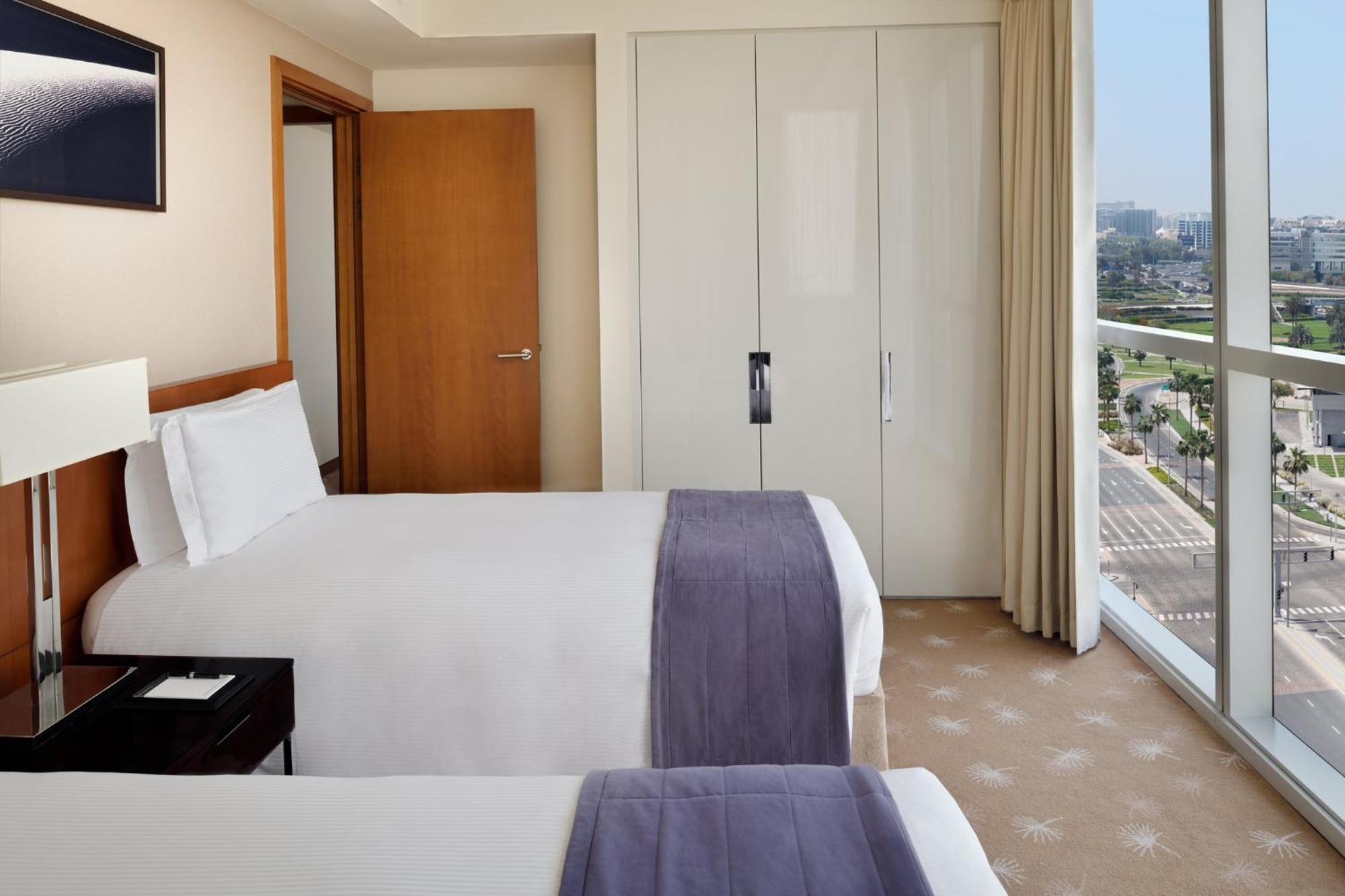 Intercontinental Residence Suites Dubai Festival City By Ihg Exteriér fotografie A bedroom at the hotel