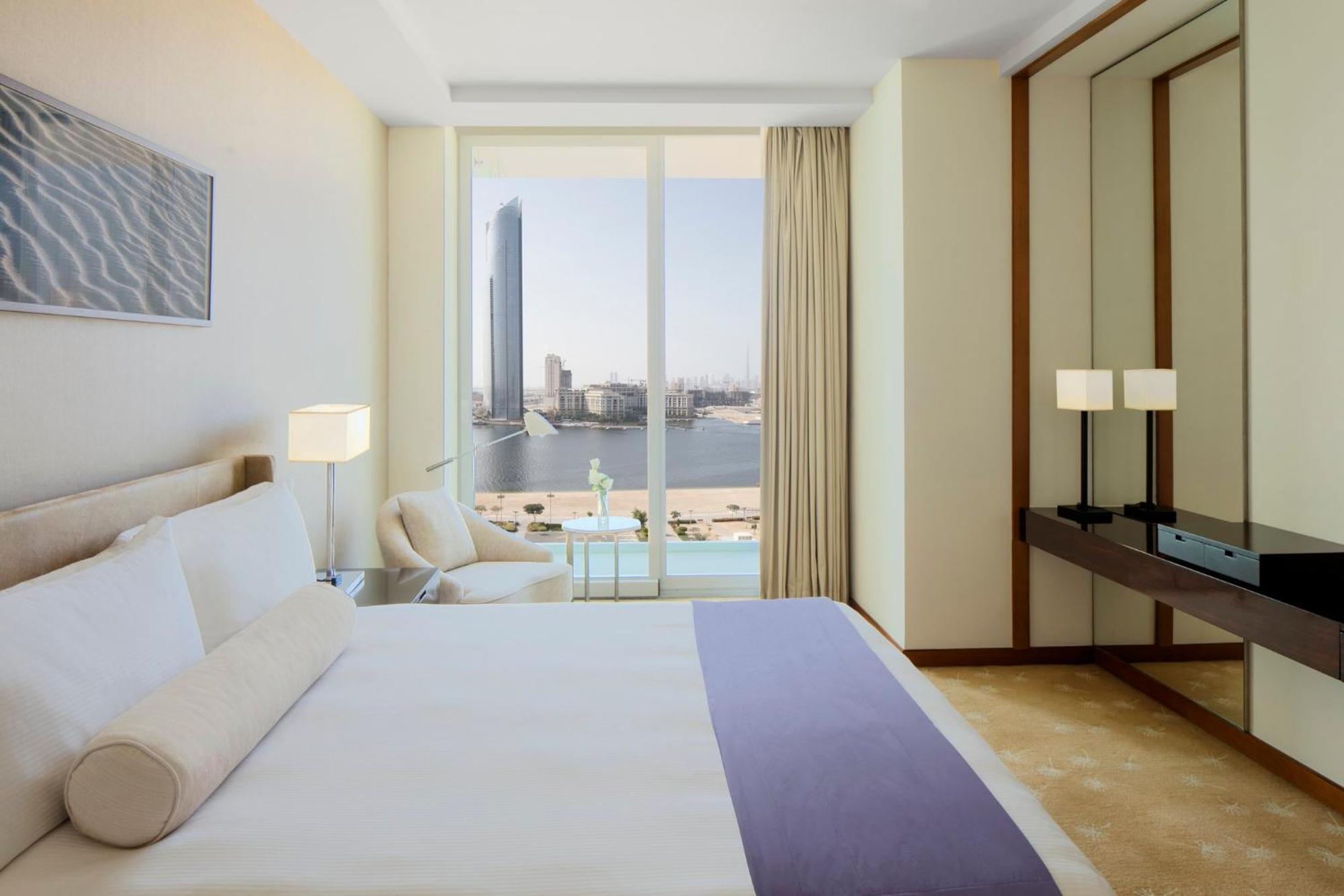 Intercontinental Residence Suites Dubai Festival City By Ihg Exteriér fotografie A bedroom at the hotel