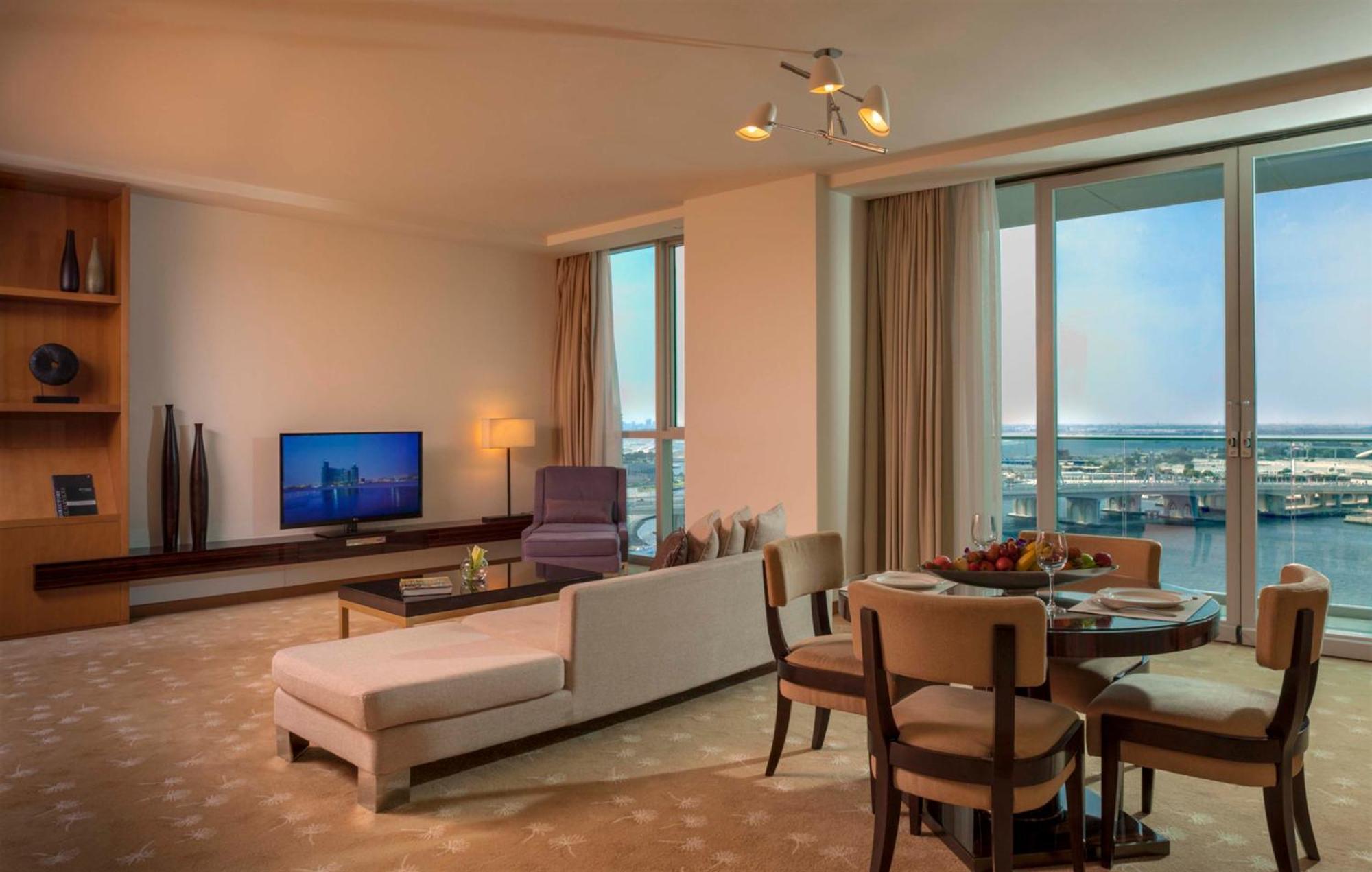 Intercontinental Residence Suites Dubai Festival City By Ihg Exteriér fotografie A suite at the hotel